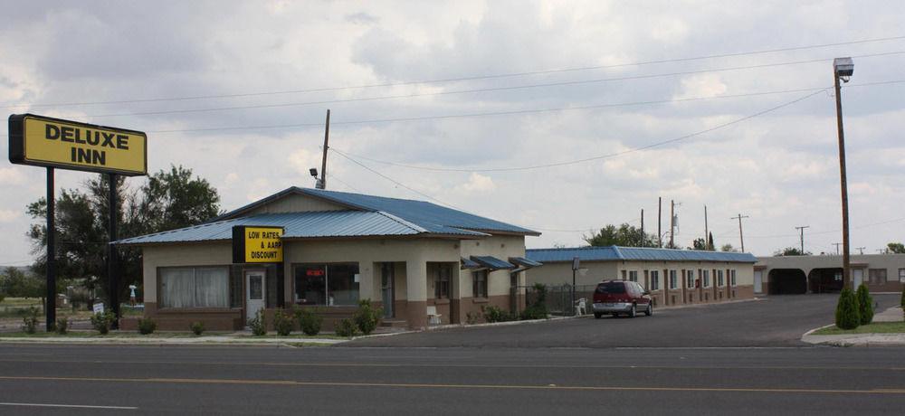 Deluxe Stockton * Fort Stockton